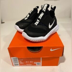 NEW Nike Flex Runner Toddler size 5